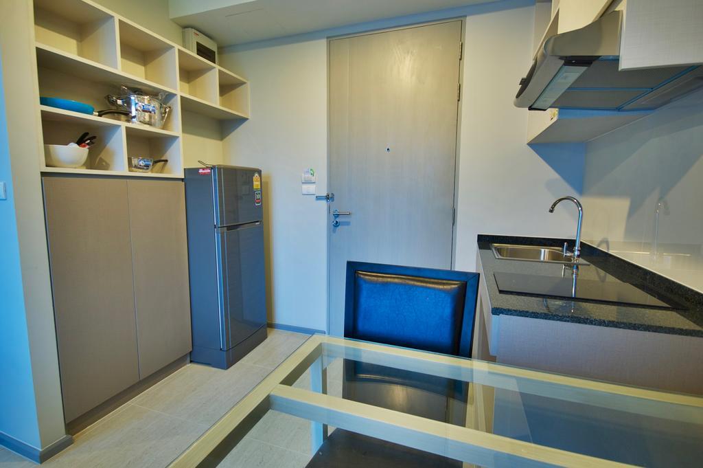 6Th Avenue Surin By Risa Apartment Bagian luar foto