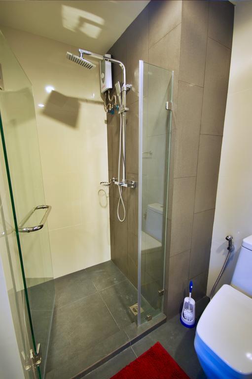 6Th Avenue Surin By Risa Apartment Bagian luar foto