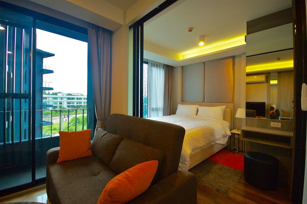 6Th Avenue Surin By Risa Apartment Bagian luar foto